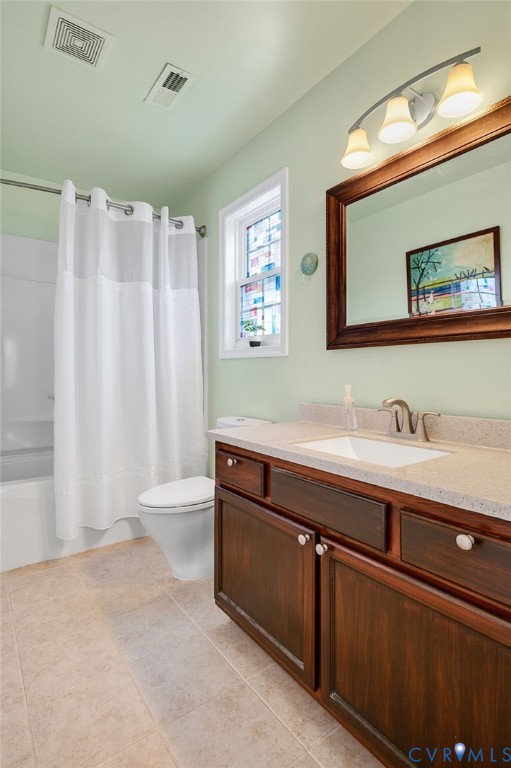 13366 Depot Road Hanover, VA 23069 - Photo 18 of 27 a bathroom with a sink and a mirror