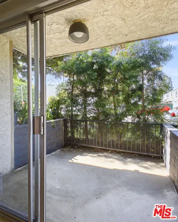 $3,345 | 1352 South Carmelina Avenue, Unit 101, Los Angeles, CA 90025