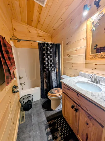 $549,900 | 2423 9th Drive, Adams, WI 53910