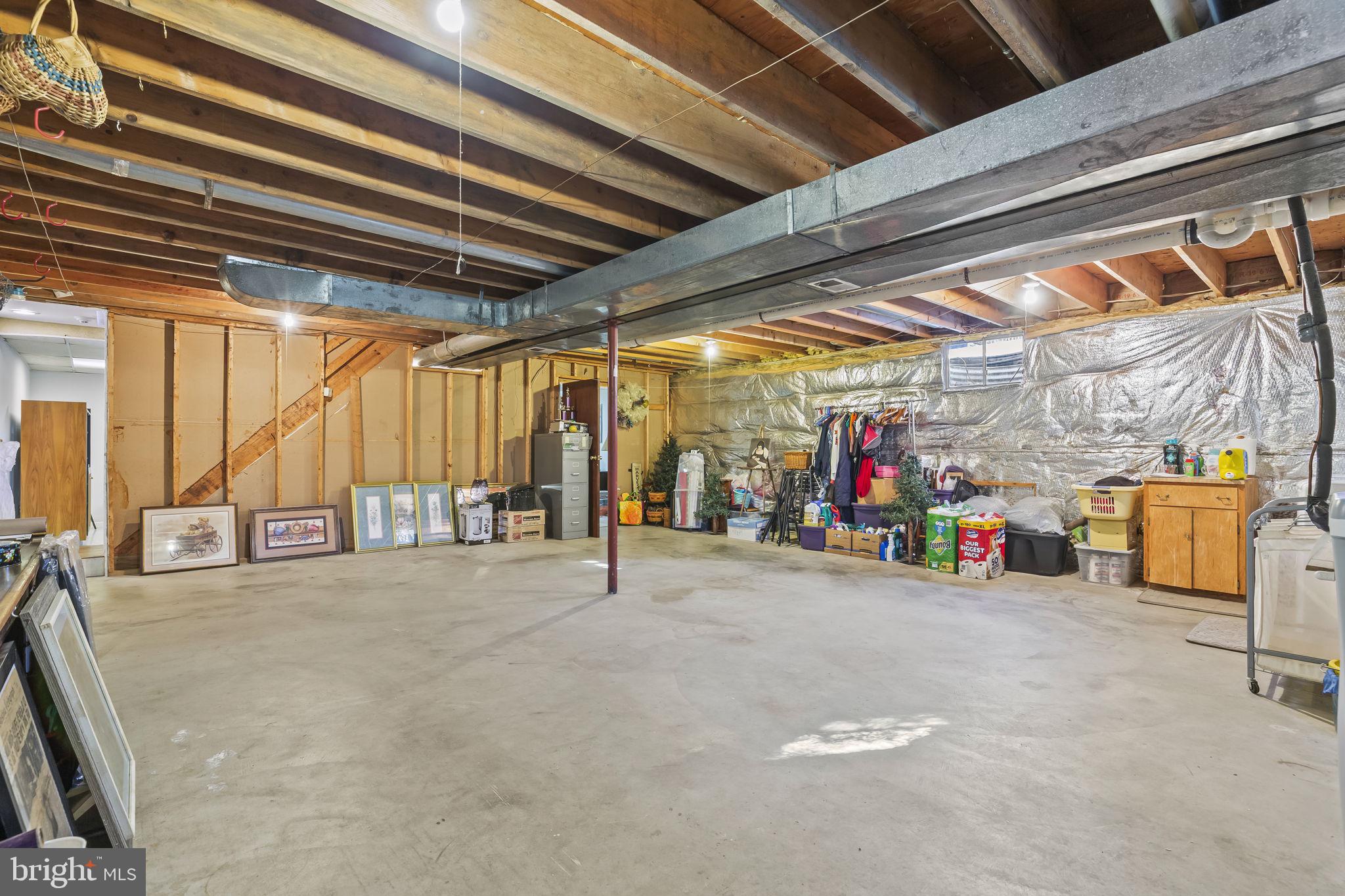 213 King James Road Upper Marlboro, MD 20774 - Photo 31 of 39 a view of a garage with cars