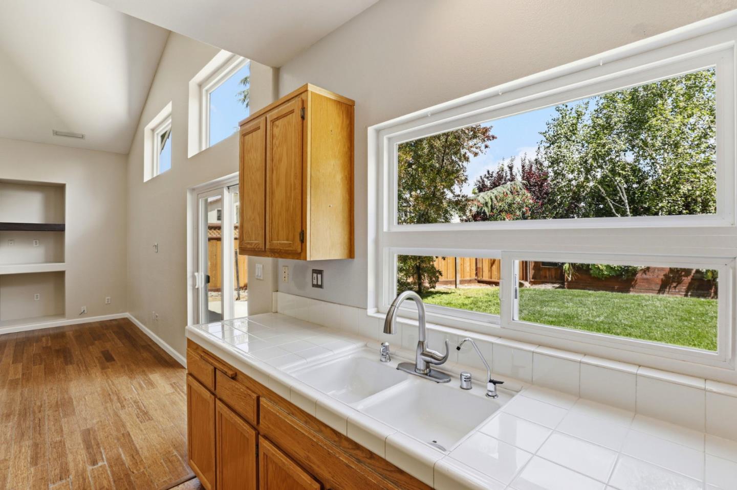 2661 Valley View Road Hollister, CA 95023 - Photo 15 of 43 Gallery Image 15