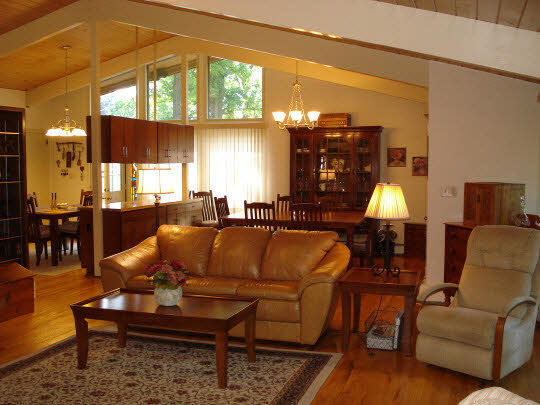 523 Wood Road Rockford, IL 61107 - Photo 2 of 11 Gallery Image 2