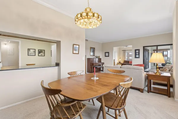 $229,000 | 2275 Youngman Avenue West, Unit 410W, St. Paul, MN 55116