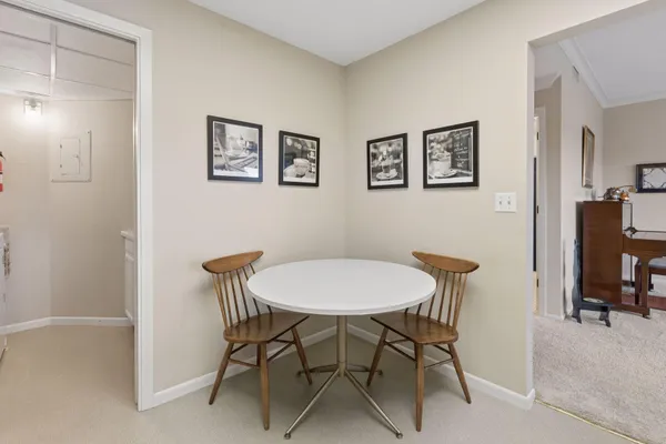 $229,000 | 2275 Youngman Avenue West, Unit 410W, St. Paul, MN 55116