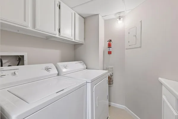 $229,000 | 2275 Youngman Avenue West, Unit 410W, St. Paul, MN 55116