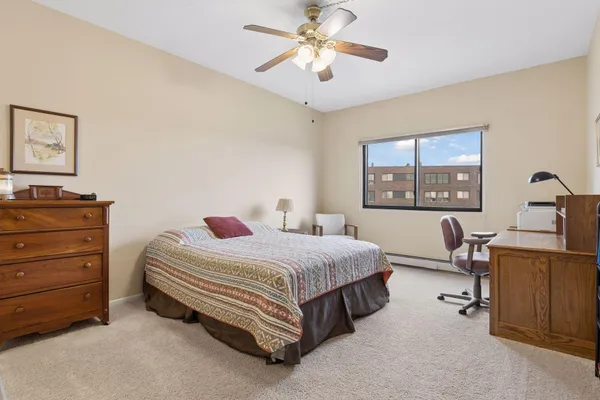 $229,000 | 2275 Youngman Avenue West, Unit 410W, St. Paul, MN 55116