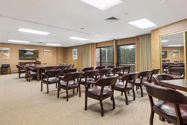 $229,000 | 2275 Youngman Avenue West, Unit 410W, St. Paul, MN 55116