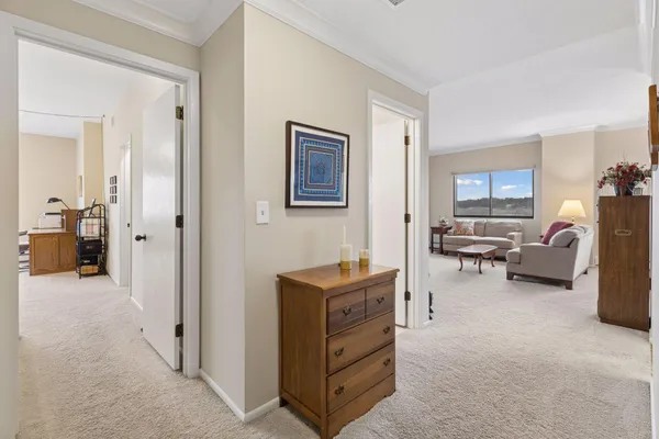 $229,000 | 2275 Youngman Avenue West, Unit 410W, St. Paul, MN 55116