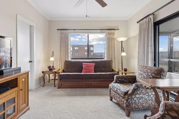 $229,000 | 2275 Youngman Avenue West, Unit 410W, St. Paul, MN 55116