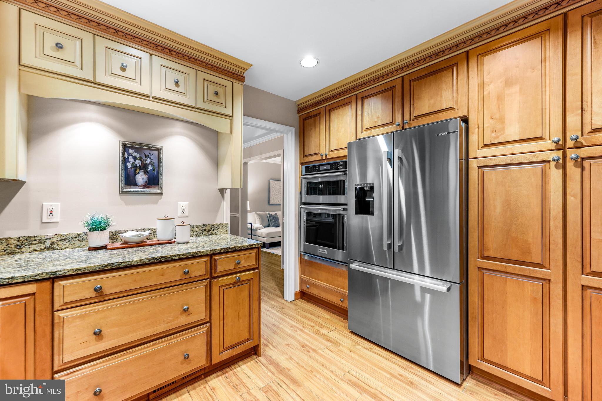 1074 Foxcroft Run Annapolis, MD 21401 - Photo 25 of 66 a kitchen with stainless steel appliances granite countertop a refrigerator and a refrigerator
