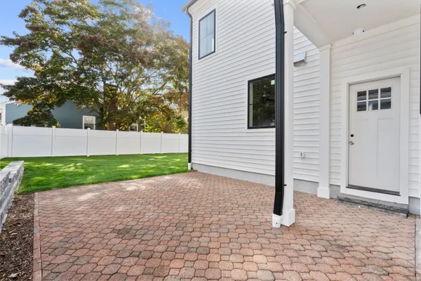 $1,775,000 | 706 Judd Street, Fairfield, CT 06824