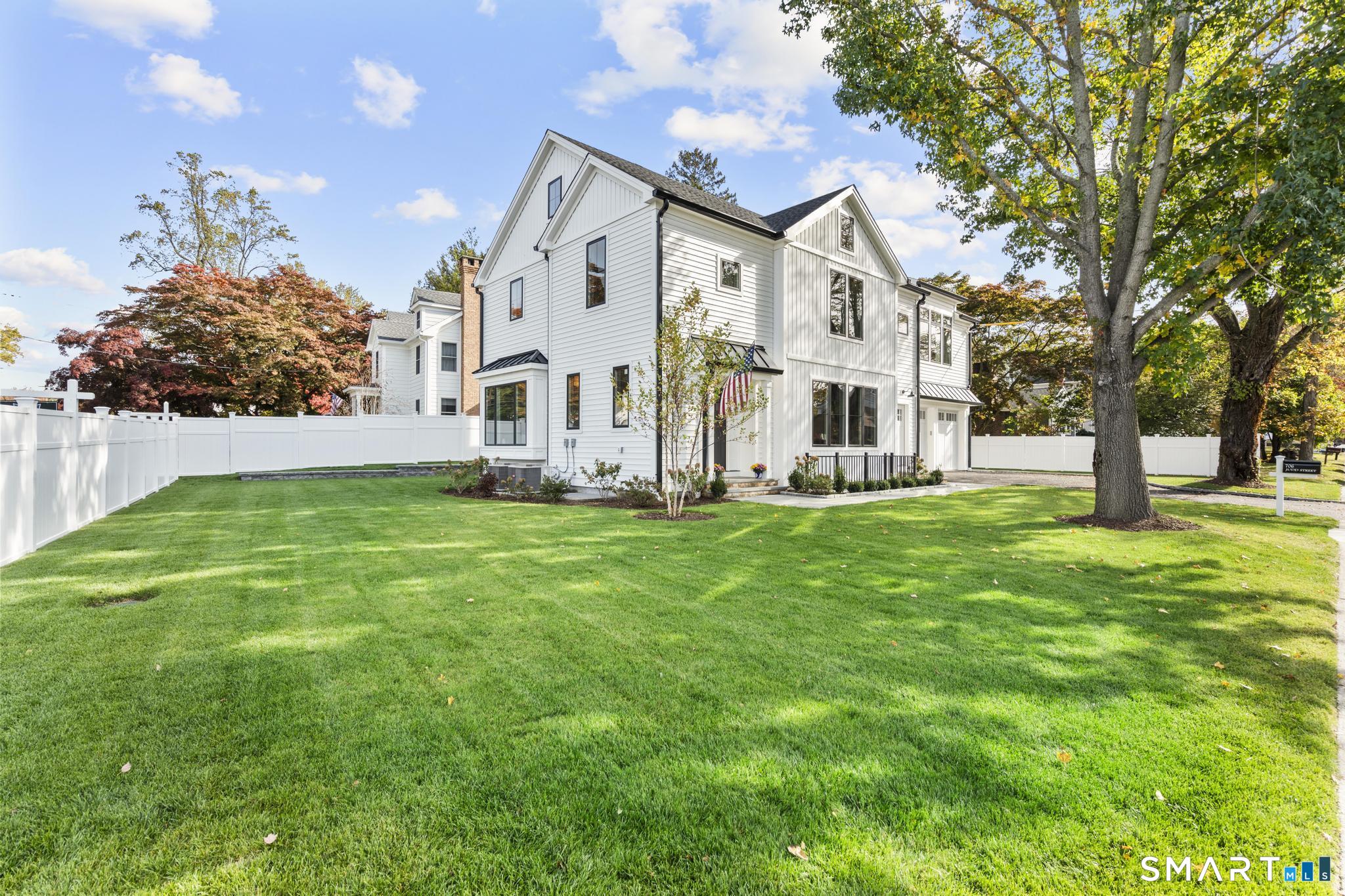 706 Judd Street Fairfield, CT 06824 - Photo 35 of 38