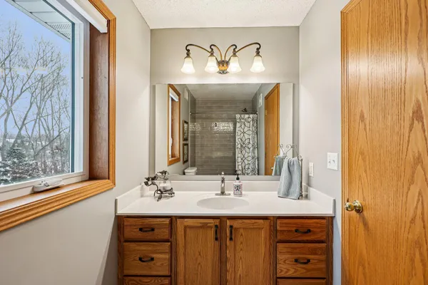 $524,900 | 9000 Parkside Drive, Woodbury, MN 55125