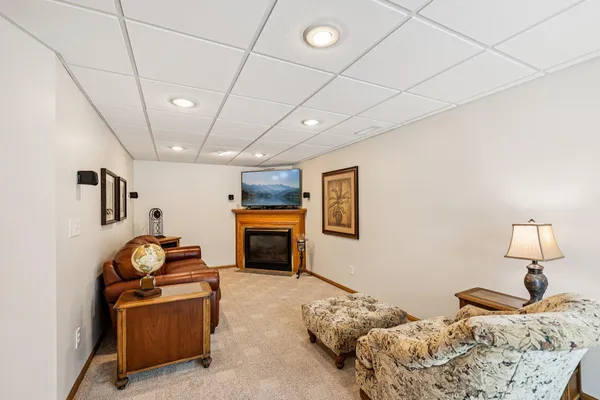$524,900 | 9000 Parkside Drive, Woodbury, MN 55125