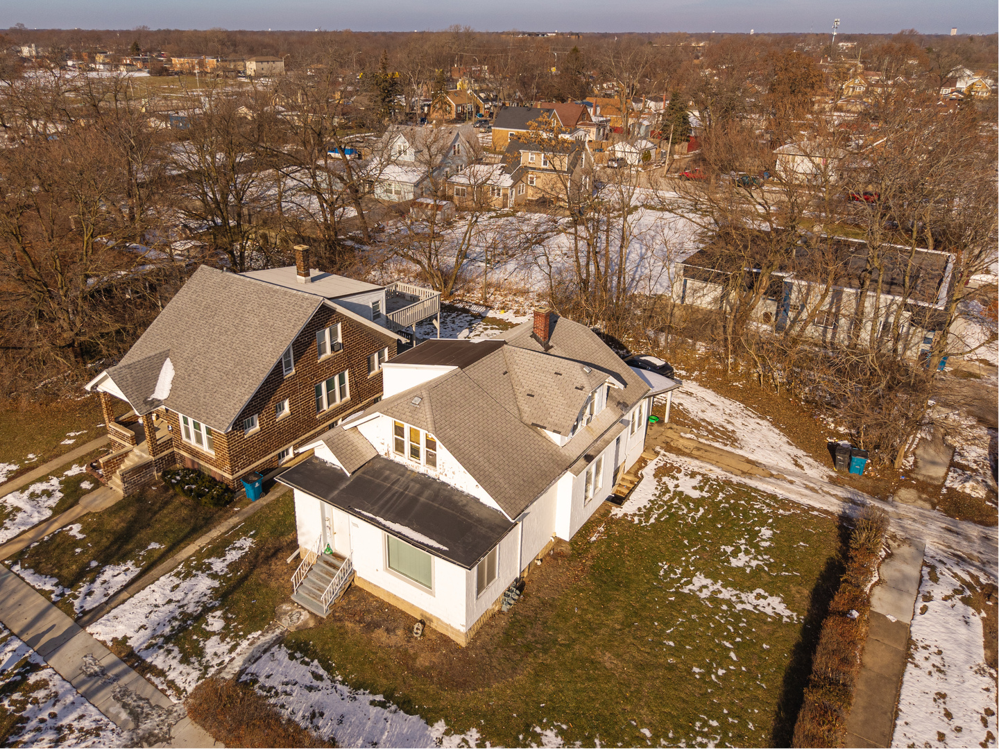 211 7th Place Chicago Heights, IL 60411 - Photo 7 of 10 an aerial view of multiple house