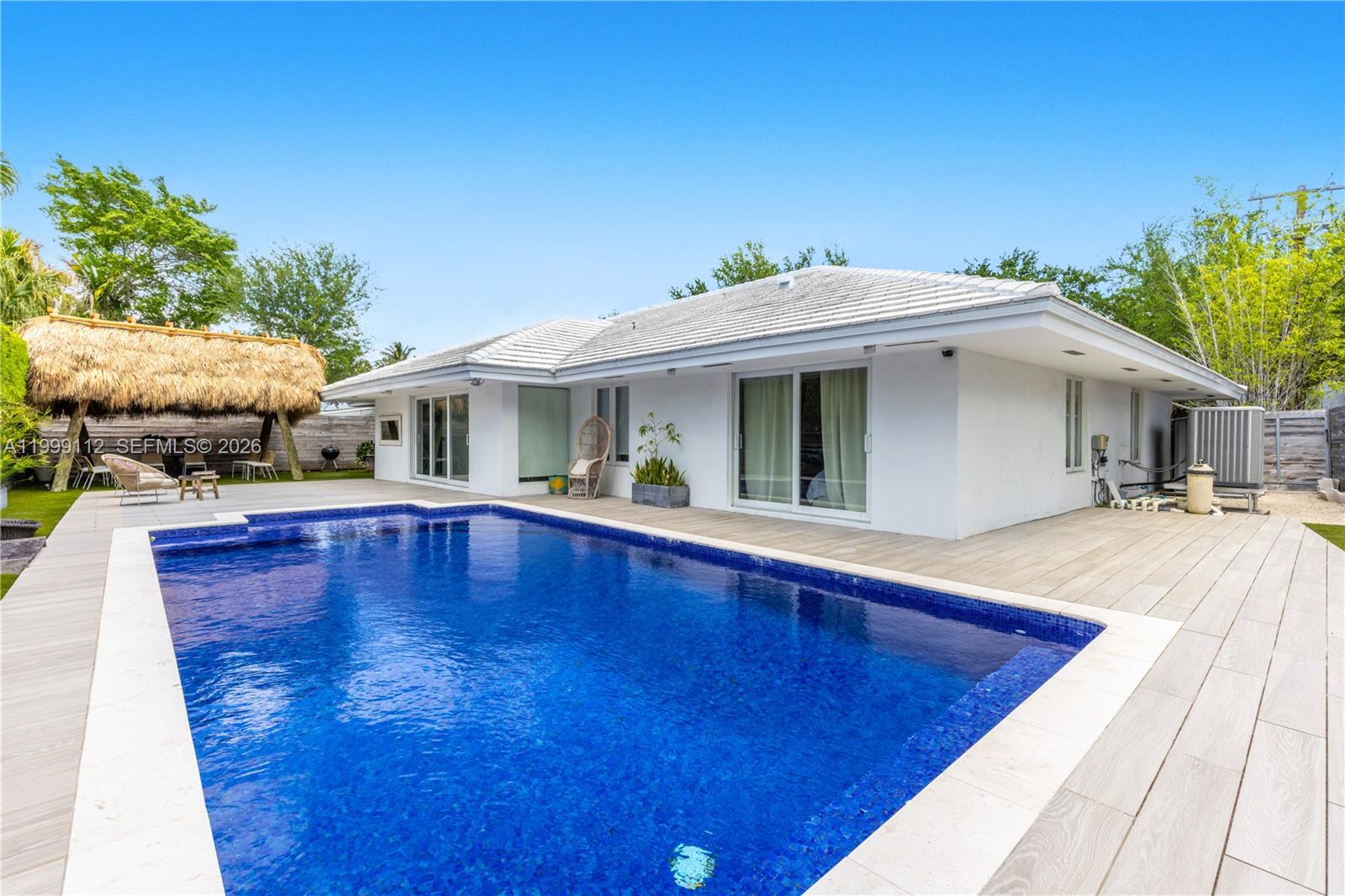 524 Warren Lane Key Biscayne, FL 33149 - Photo 1 of 61