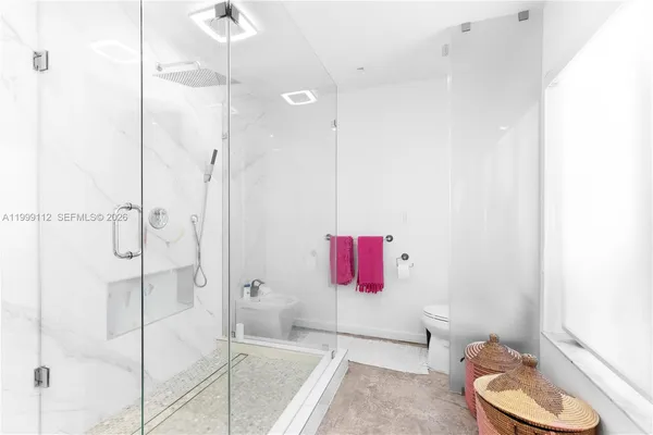 $3,850,000 | 524 Warren Lane, Key Biscayne, FL 33149