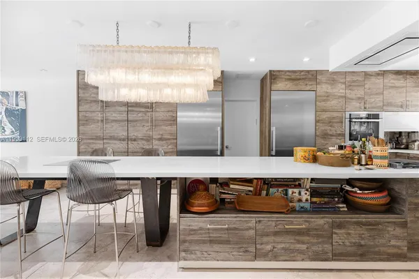 $3,850,000 | 524 Warren Lane, Key Biscayne, FL 33149