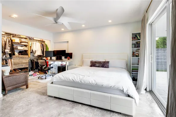 $3,850,000 | 524 Warren Lane, Key Biscayne, FL 33149