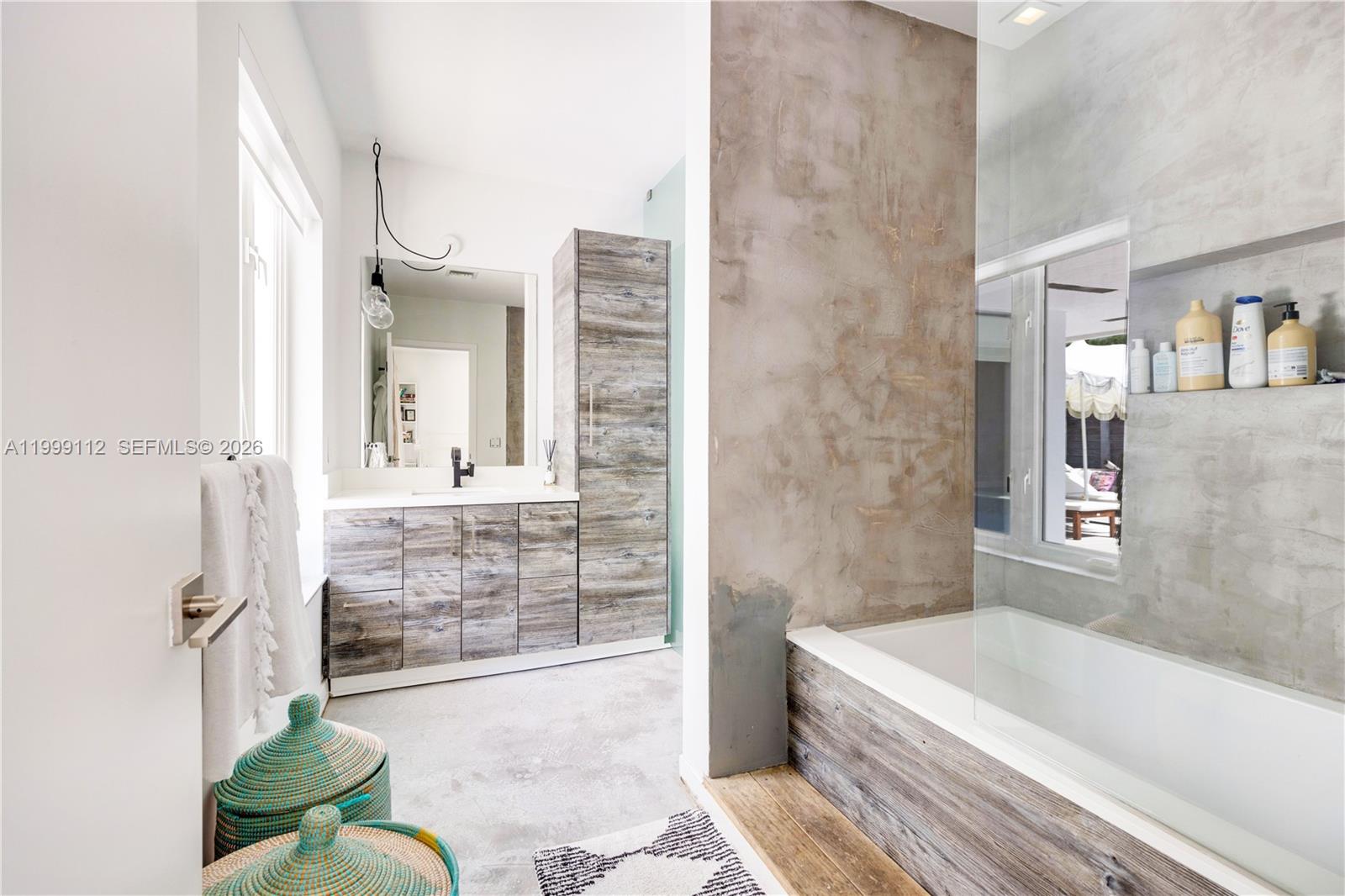 524 Warren Lane Key Biscayne, FL 33149 - Photo 47 of 61