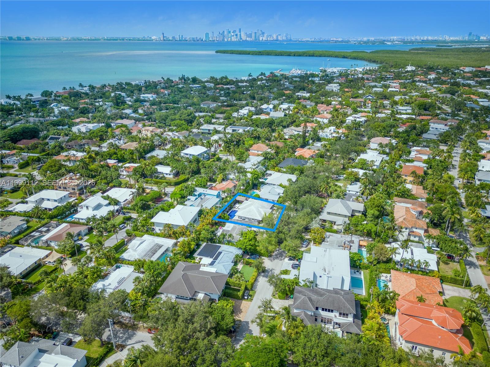 524 Warren Lane Key Biscayne, FL 33149 - Photo 8 of 61
