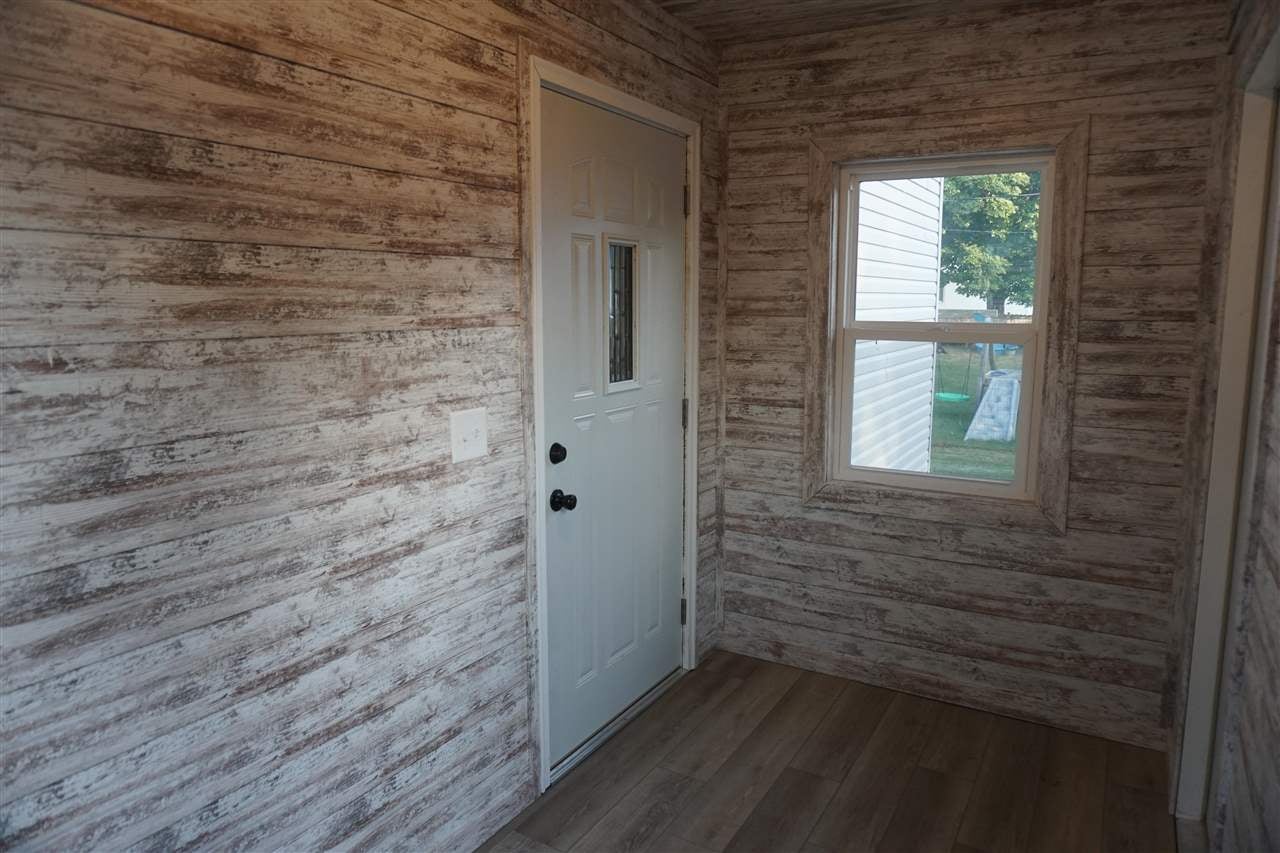 304 South Center Street Lone Tree, IA 52755 - Photo 17 of 19 Gallery Image 17