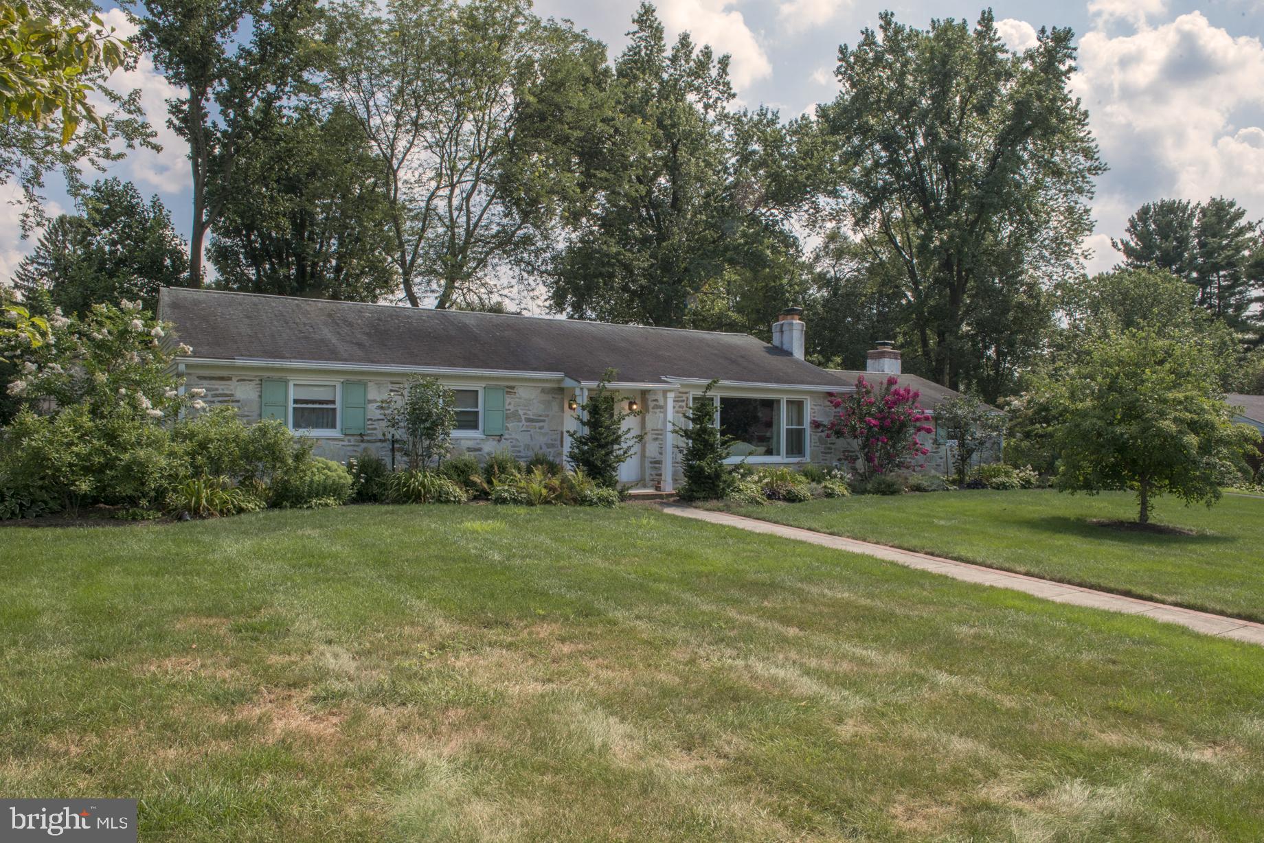 3873 Martin Road Huntingdon Valley, PA 19006 - Photo 3 of 33 Gallery Image 3