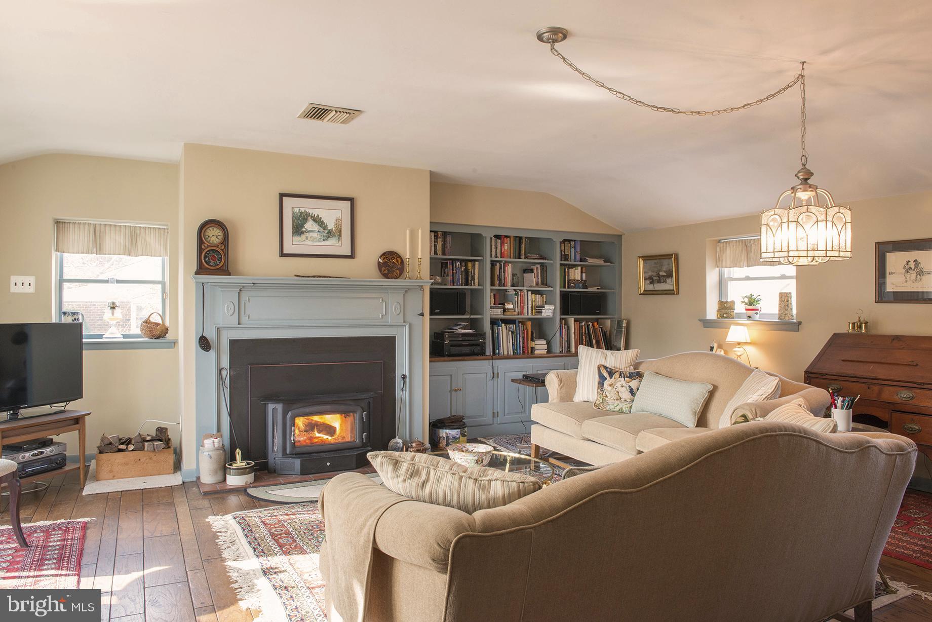 3873 Martin Road Huntingdon Valley, PA 19006 - Photo 10 of 33 Gallery Image 10