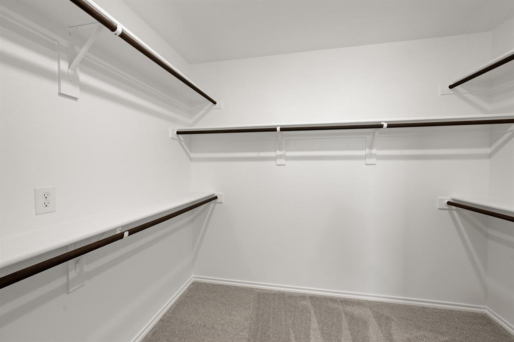 1184 Oak Spring Drive Burleson, TX 76028 - Photo 24 of 27 a view of small space