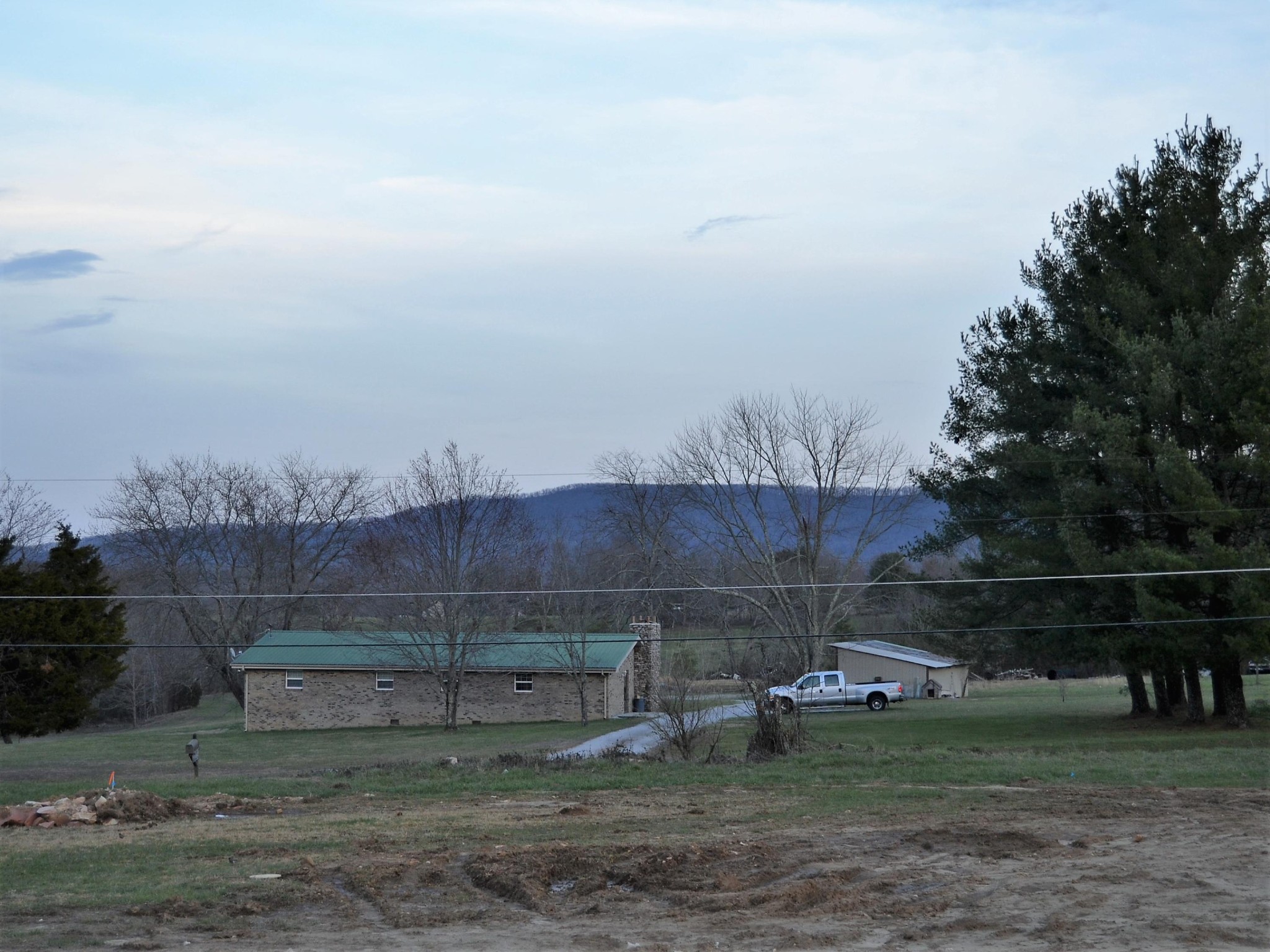 41 York Road Crossville, TN 38555 - Photo 16 of 17 a view of backyard with seating and green space