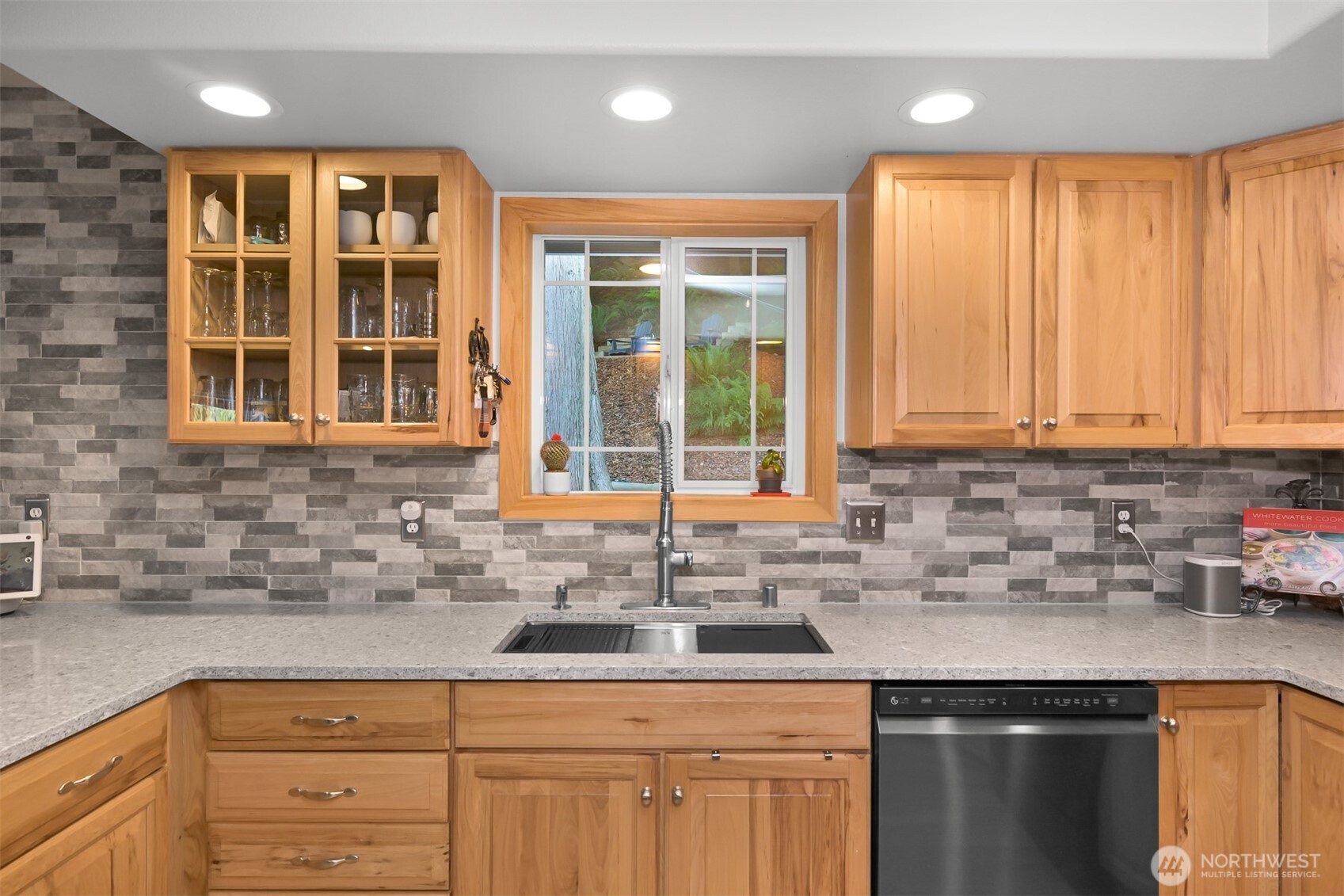 649 Summit Place Sedro-Woolley, WA 98284 - Photo 11 of 40