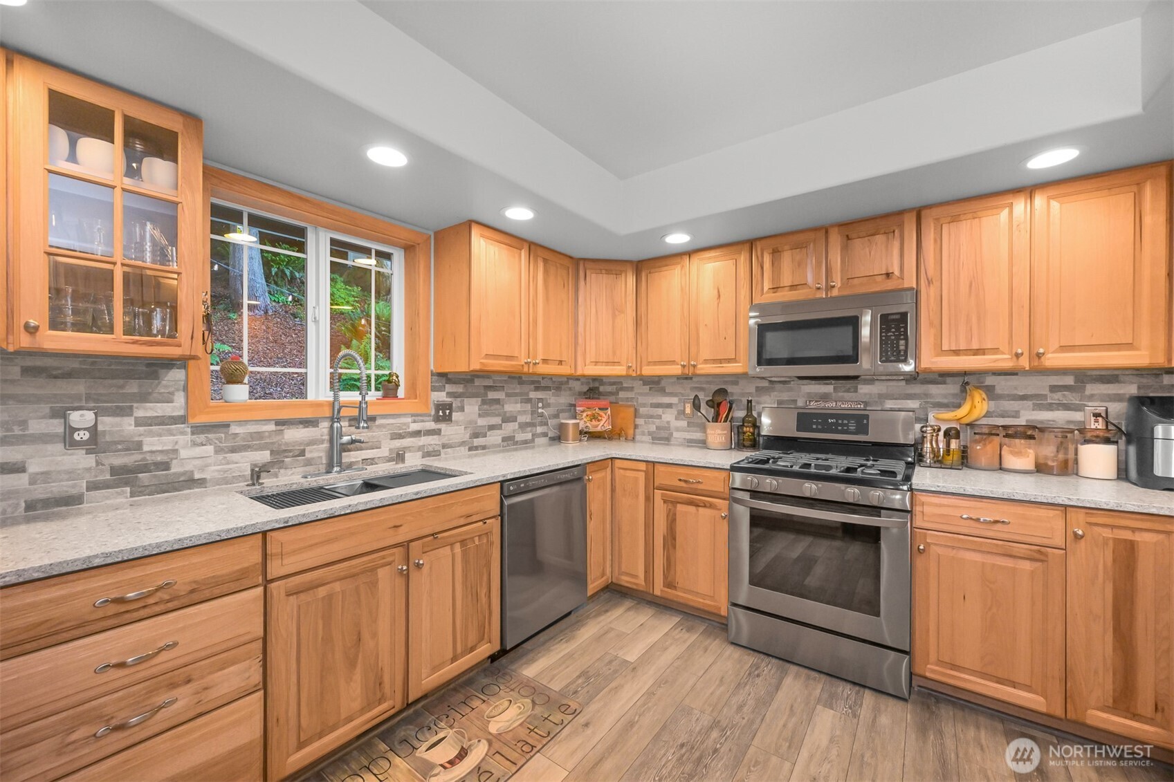 649 Summit Place Sedro-Woolley, WA 98284 - Photo 9 of 40