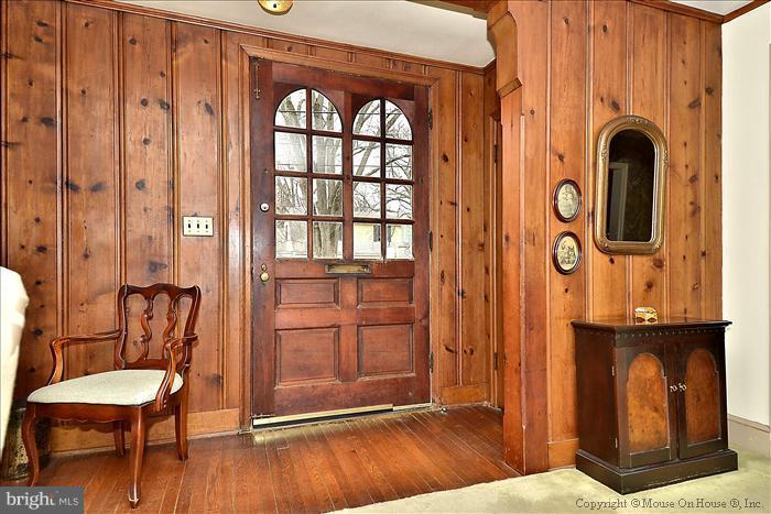 9413 Thornhill Road Silver Spring, MD 20901 - Photo 21 of 27 Interior (General)