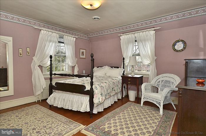 9413 Thornhill Road Silver Spring, MD 20901 - Photo 23 of 27 Bedroom