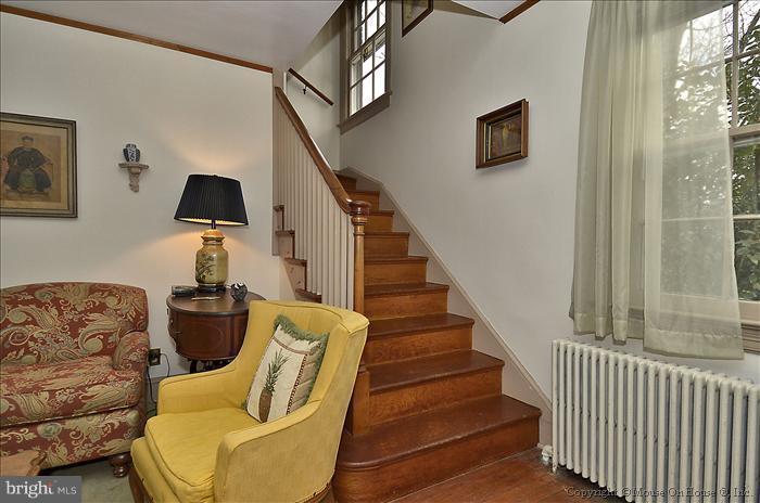 9413 Thornhill Road Silver Spring, MD 20901 - Photo 7 of 27 Interior (General)