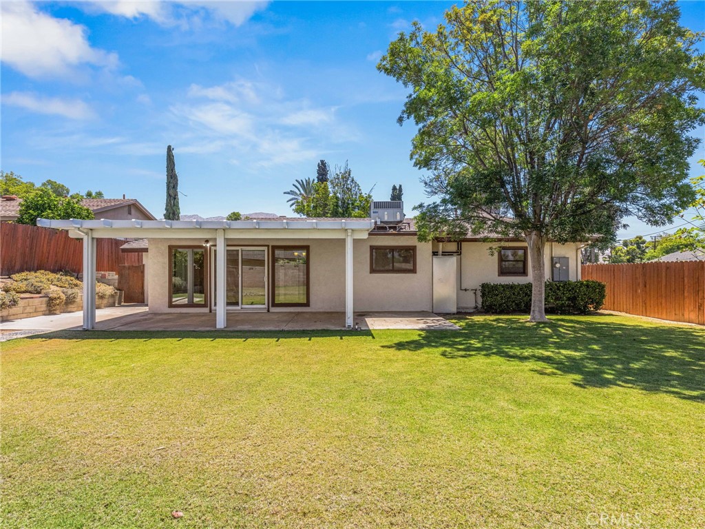 2973 Flanders Road Riverside, CA 92507 - Photo 12 of 55