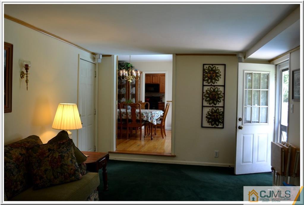549 Ashland Road Middlesex, NJ 08846 - Photo 12 of 25 Gallery Image 12