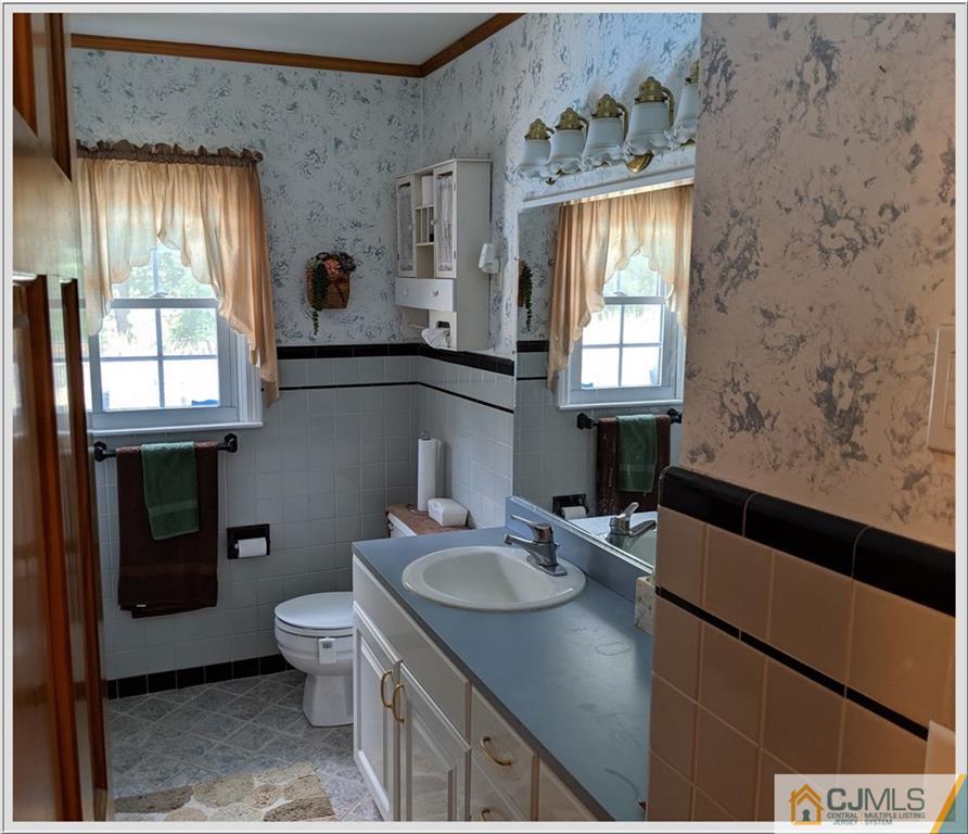 549 Ashland Road Middlesex, NJ 08846 - Photo 15 of 25 Gallery Image 15