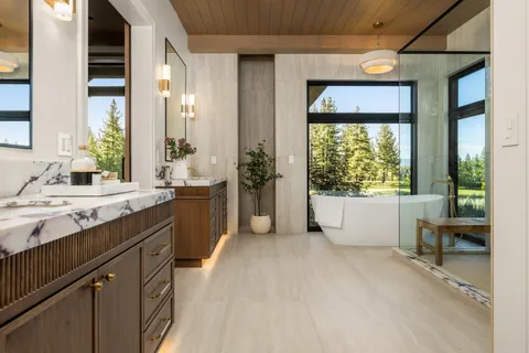 $5,500,000 | 7105 Lahontan Drive, Truckee, CA 96161