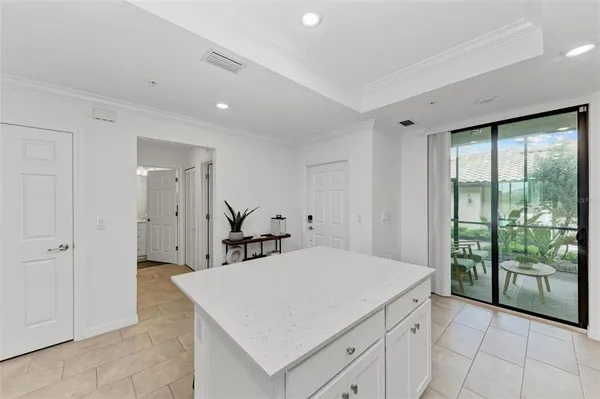 $3,100 | 5685 Palmer Circle, Unit 105, Bradenton, FL 34211