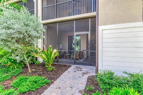 $3,100 | 5685 Palmer Circle, Unit 105, Bradenton, FL 34211