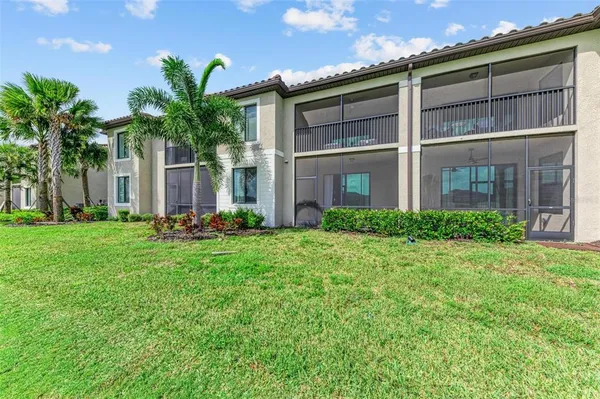 $3,100 | 5685 Palmer Circle, Unit 105, Bradenton, FL 34211