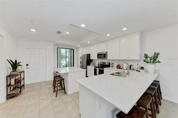 $3,100 | 5685 Palmer Circle, Unit 105, Bradenton, FL 34211