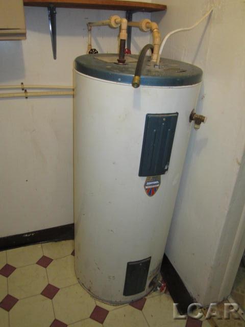 14481 Simpson Road Blissfield, MI 49228 - Photo 17 of 21 31298717-16.JPG