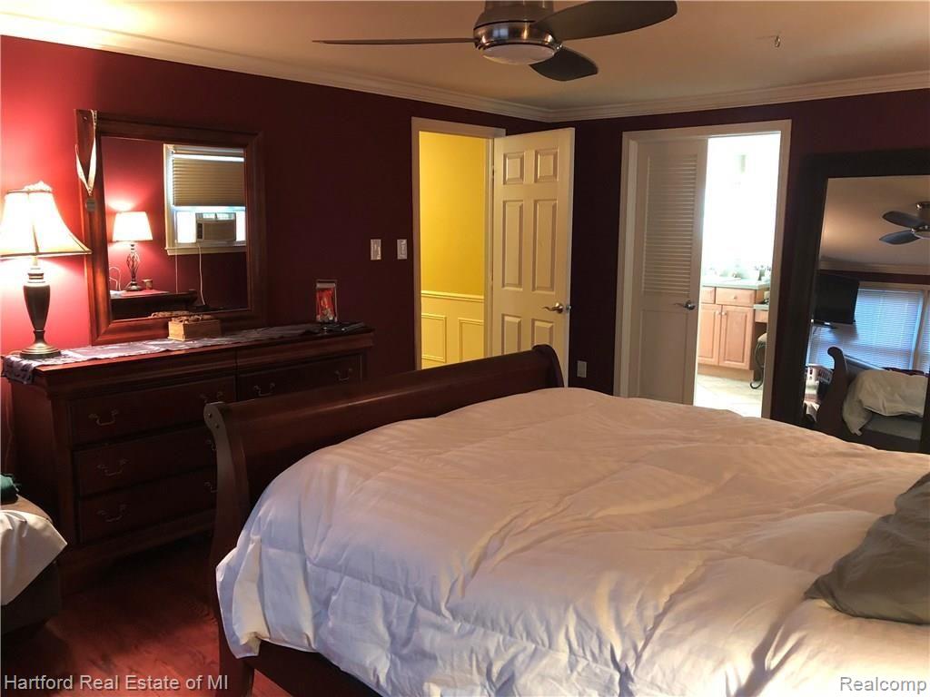28775 Raleigh Road Farmington, MI 48336 - Photo 17 of 30 IMG_3867.jpg