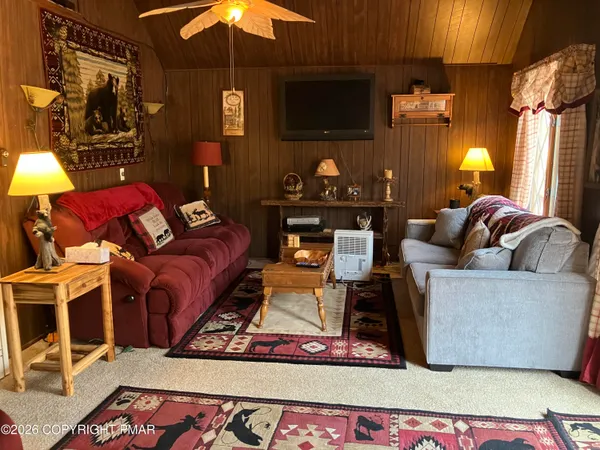 $199,900 | 23 Willow Way, Albrightsville, PA 18210