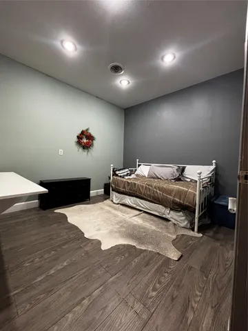 a view of a workspace with furniture