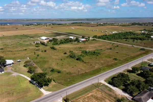 a view of an ocean beach and a ocean view