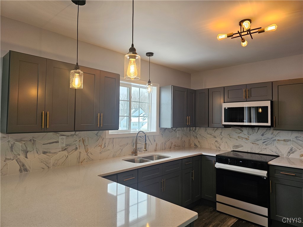 1317 Butternut Street Utica, NY 13502 - Photo 17 of 39