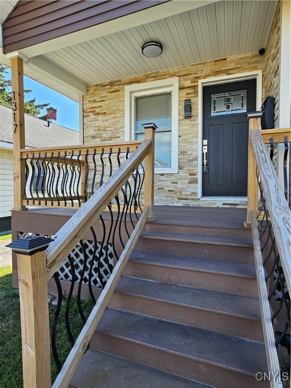 1317 Butternut Street Utica, NY 13502 - Photo 4 of 39